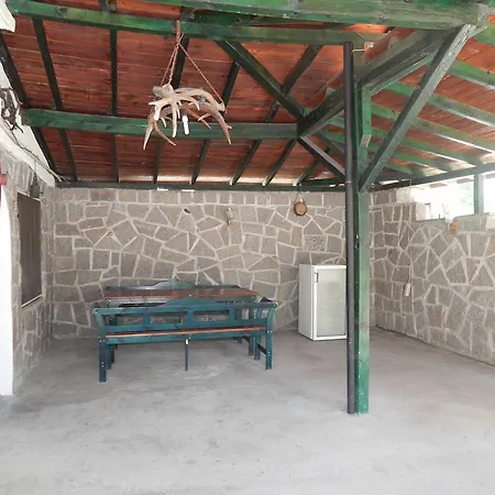 בית הארחה Ice Garden צ'רנומורץ