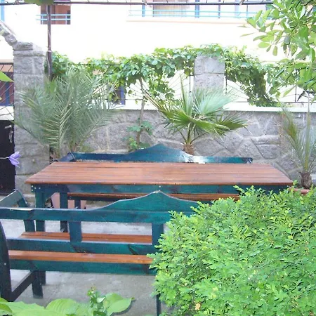 בית הארחה Ice Garden